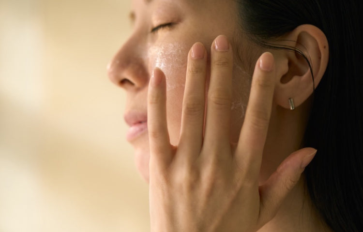 “焼かない”だけ? 夏の肌を好きになる日焼け止め。